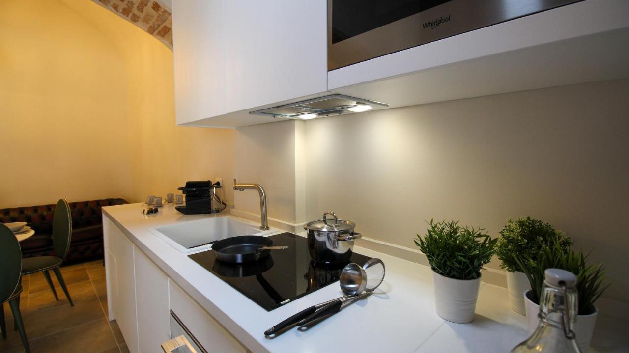 Nel Cuore Dell'Aquila Bnb Exterior foto